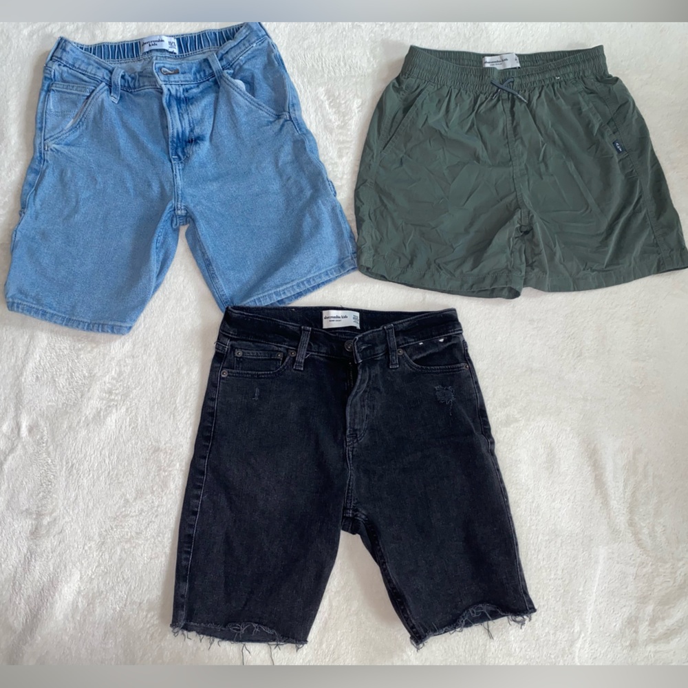 Abercrombie bundle shorts. Boys size 11/12